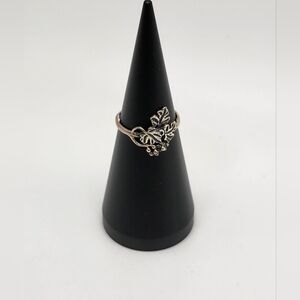 Grape leaves % Grapes Sterling Silver ring.  Size 6.5